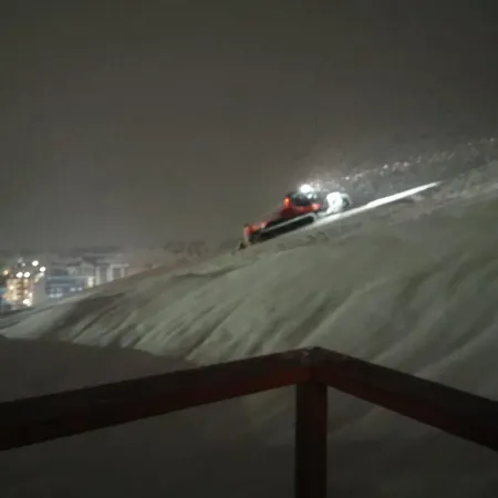 On Slopes, The Slope N°3 Is Under The Balcony! * 브루일서비니아