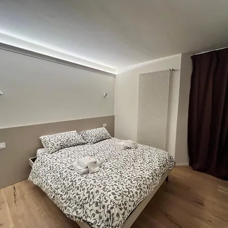 Alpine Glow - Sophisticated In - Out 아파트 *