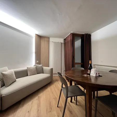 Alpine Glow - Sophisticated In - Out Appartamento *